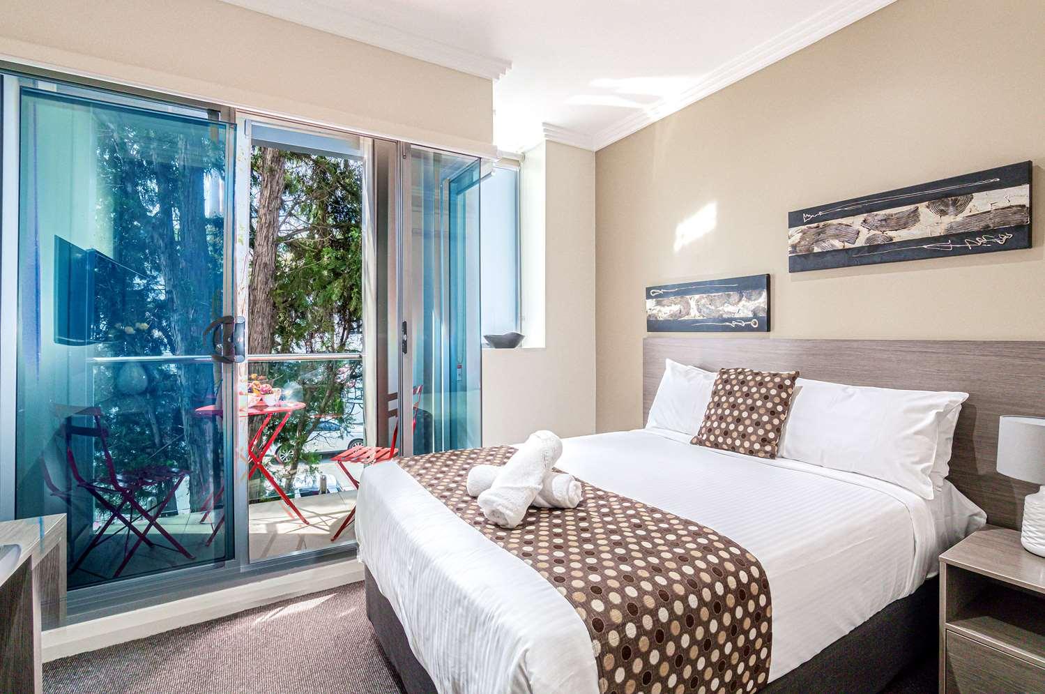 Western Camperdown 4*