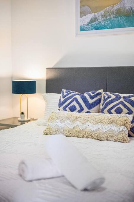 Parramatta Comfy- 2bd-free Parking -netflix-westfield * Sydney