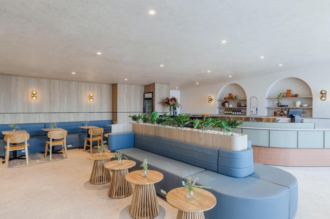 Aerotel - Inside International Terminal Airport Hotel 4*