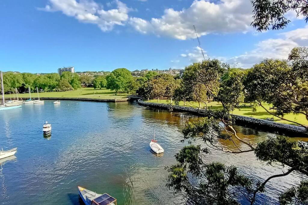 Absolute Waterfront With Oversized Private Terrace Apartment *