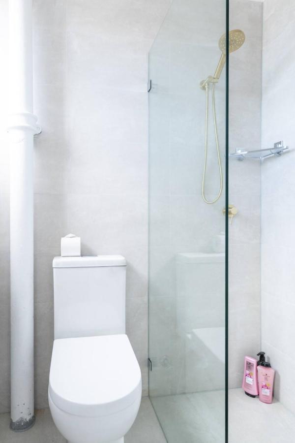 Cosy Studio In A Prime Surry Hills Location Apartment Sydney