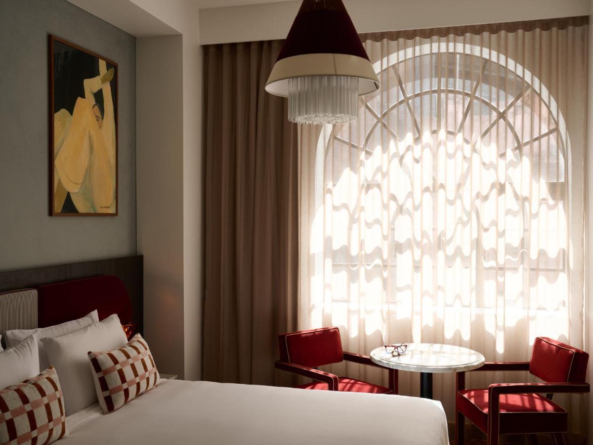 Morris Sydney, Handwritten Collection Hotel Sydney