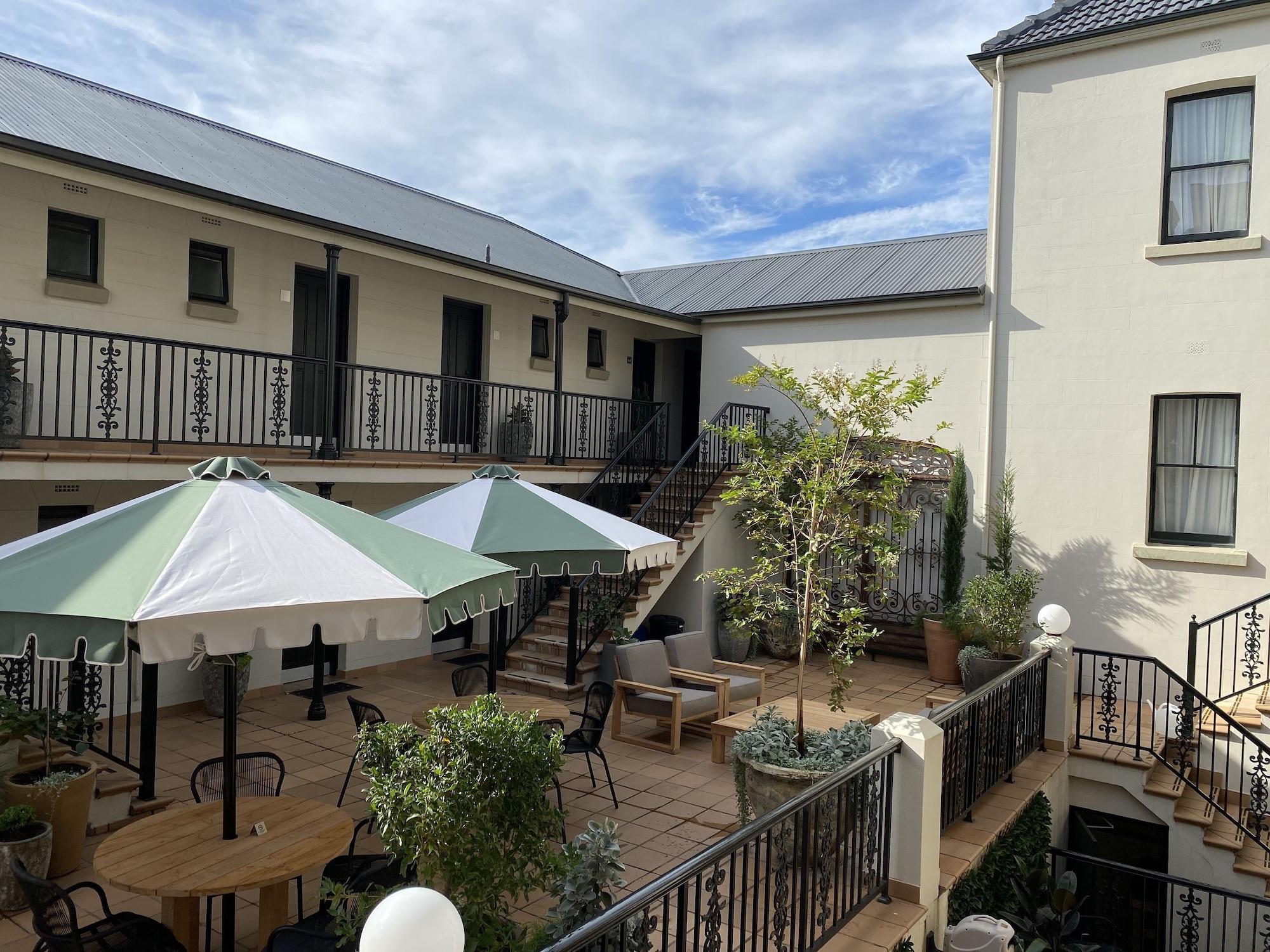 The Lurline Randwick 4*
