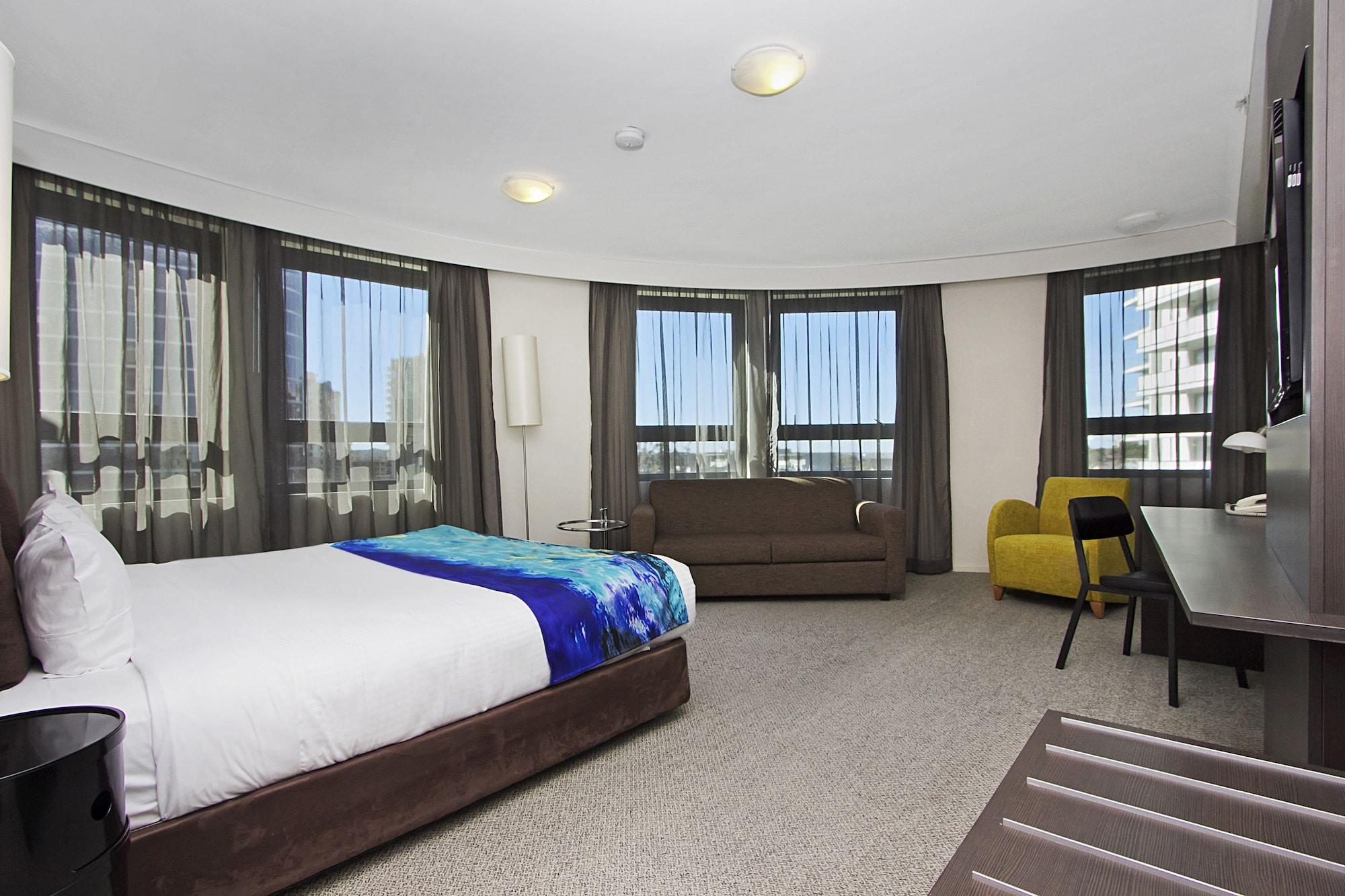Mantra Parramatta Aparthotel 4*