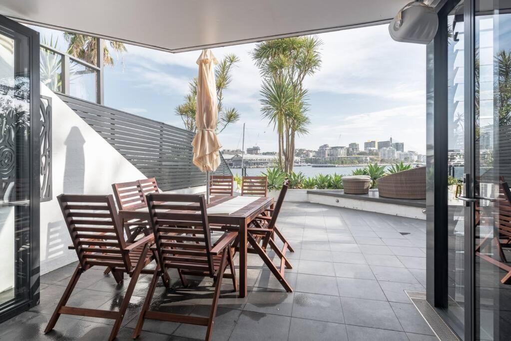 Harbourfront Oasis With Pool, Steps To Vivid And Iconic Views *