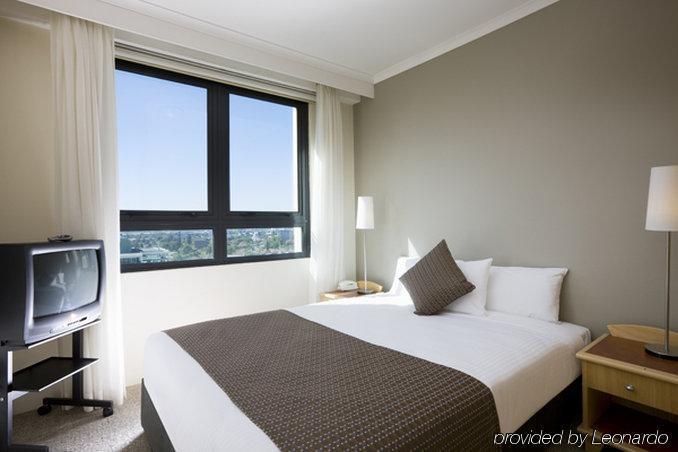 Aparthotel Mantra Parramatta 4*