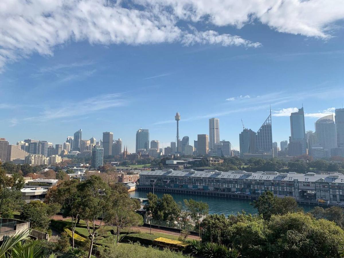 Views From Potts Point With Rooftop Pool *