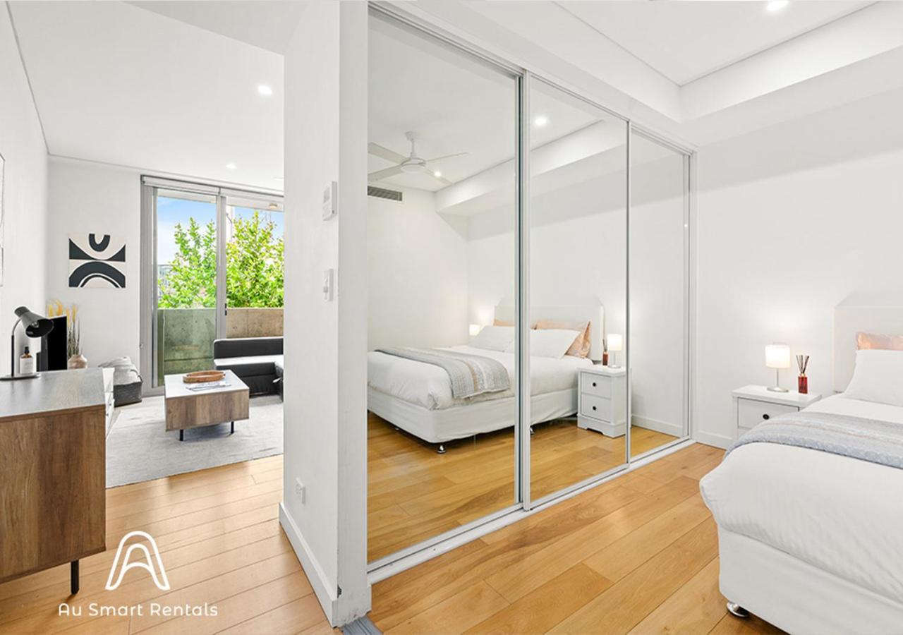 Stylish 1 Bedroom With Balcony And Air-con Apartment