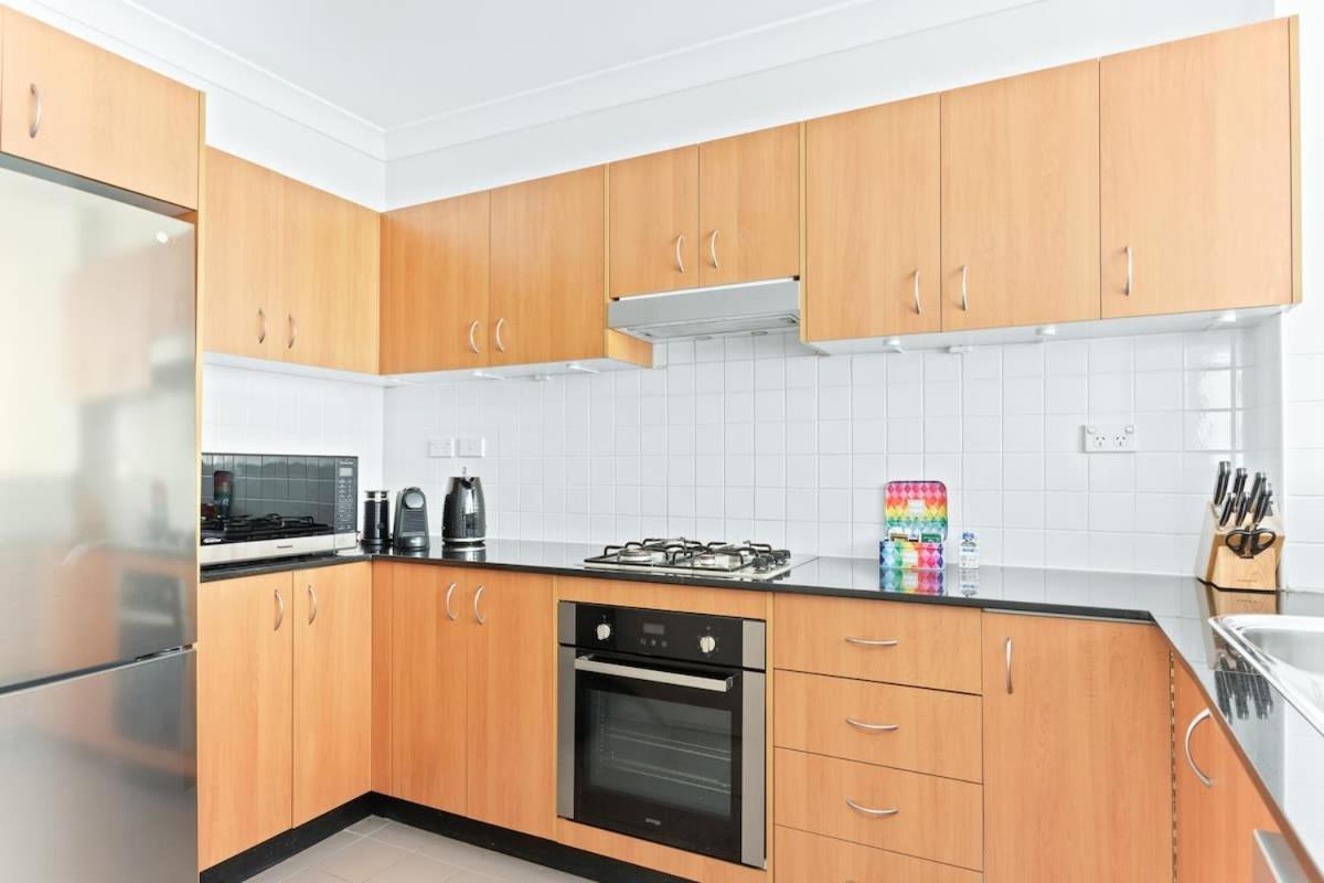 Pristine 2-bed Near Marrickville Village Apartment *