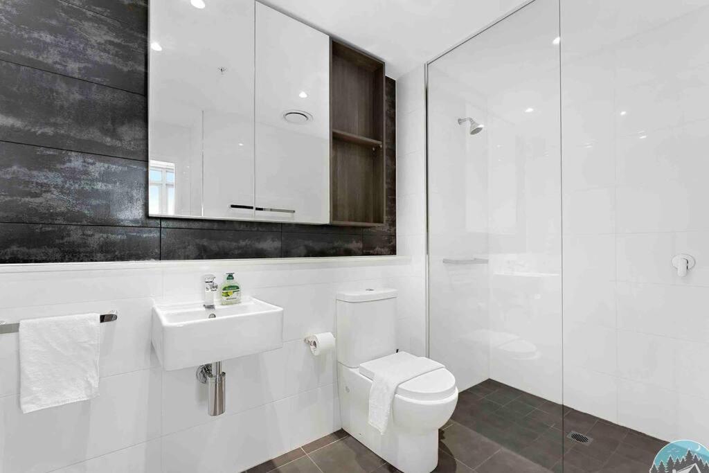 Apartment 18luxury In Heart Of Chatswood Free Parking Sydney