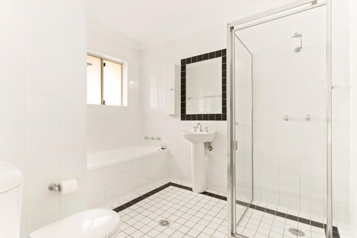 Pristine 2-bed Near Marrickville Village Apartment *