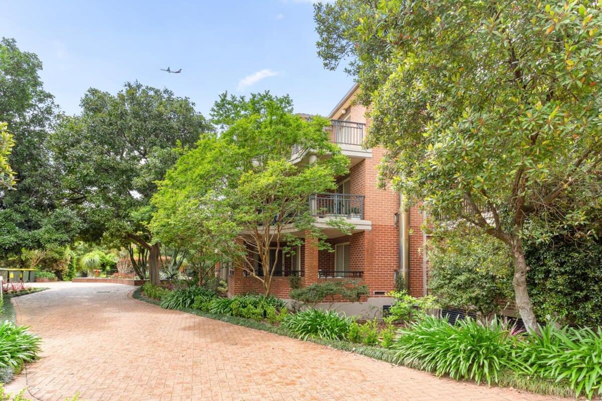 Pristine 2-bed Near Marrickville Village Apartment *