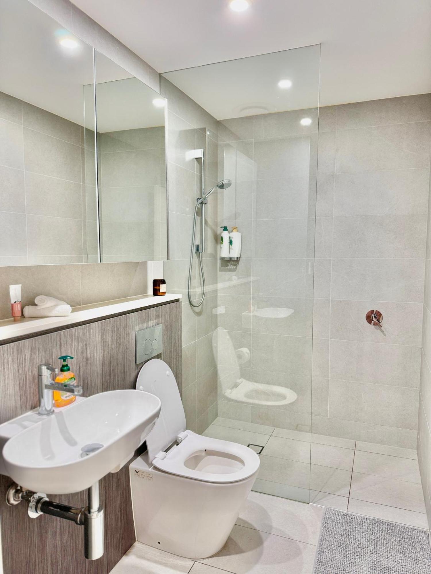 Olympic Park Walk To Aquatic Centre And Stadium Apartment