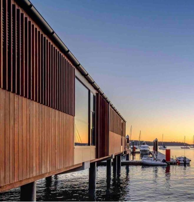 Apartment Elizabeth Bay Marina
