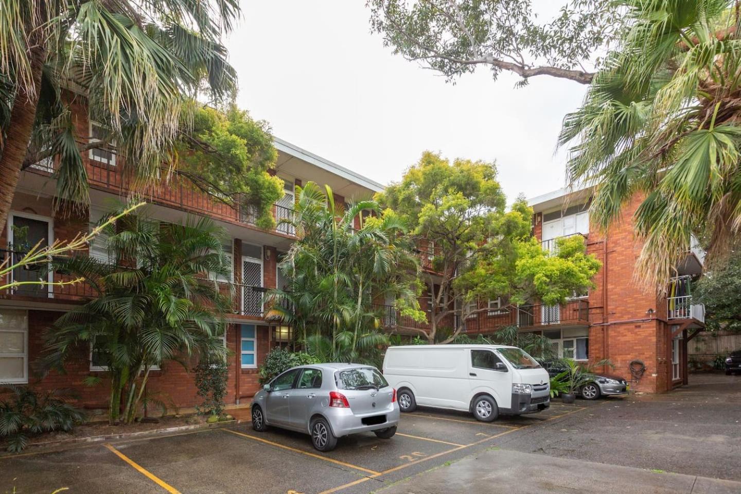 Live Like A Local In Trendy Marrickville Apartment