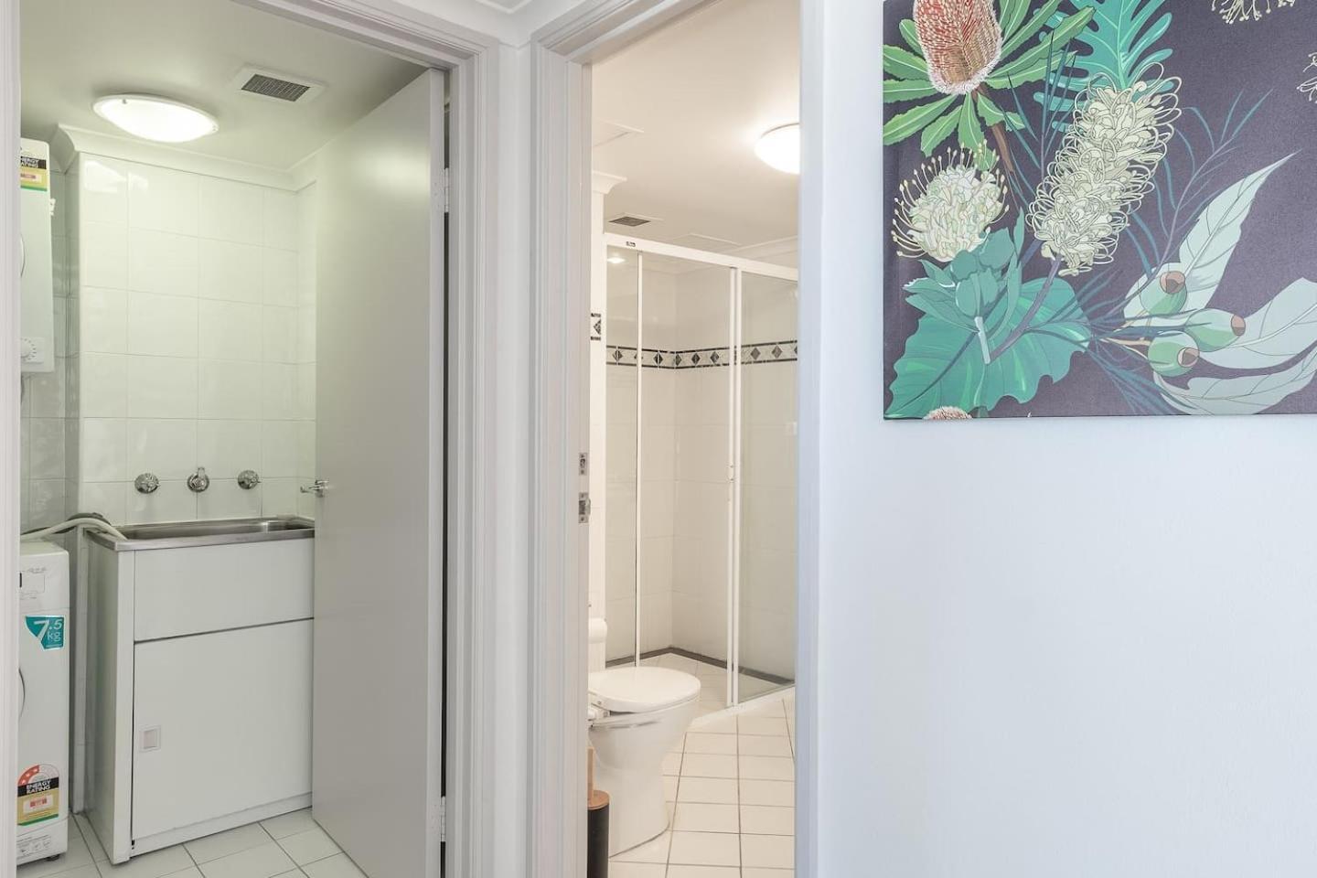 Of The Town With Cbd At Its Doorstep Apartment