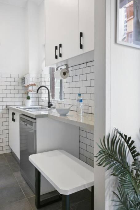 Apartment Location! Darlinghurst - Balcony - Ac