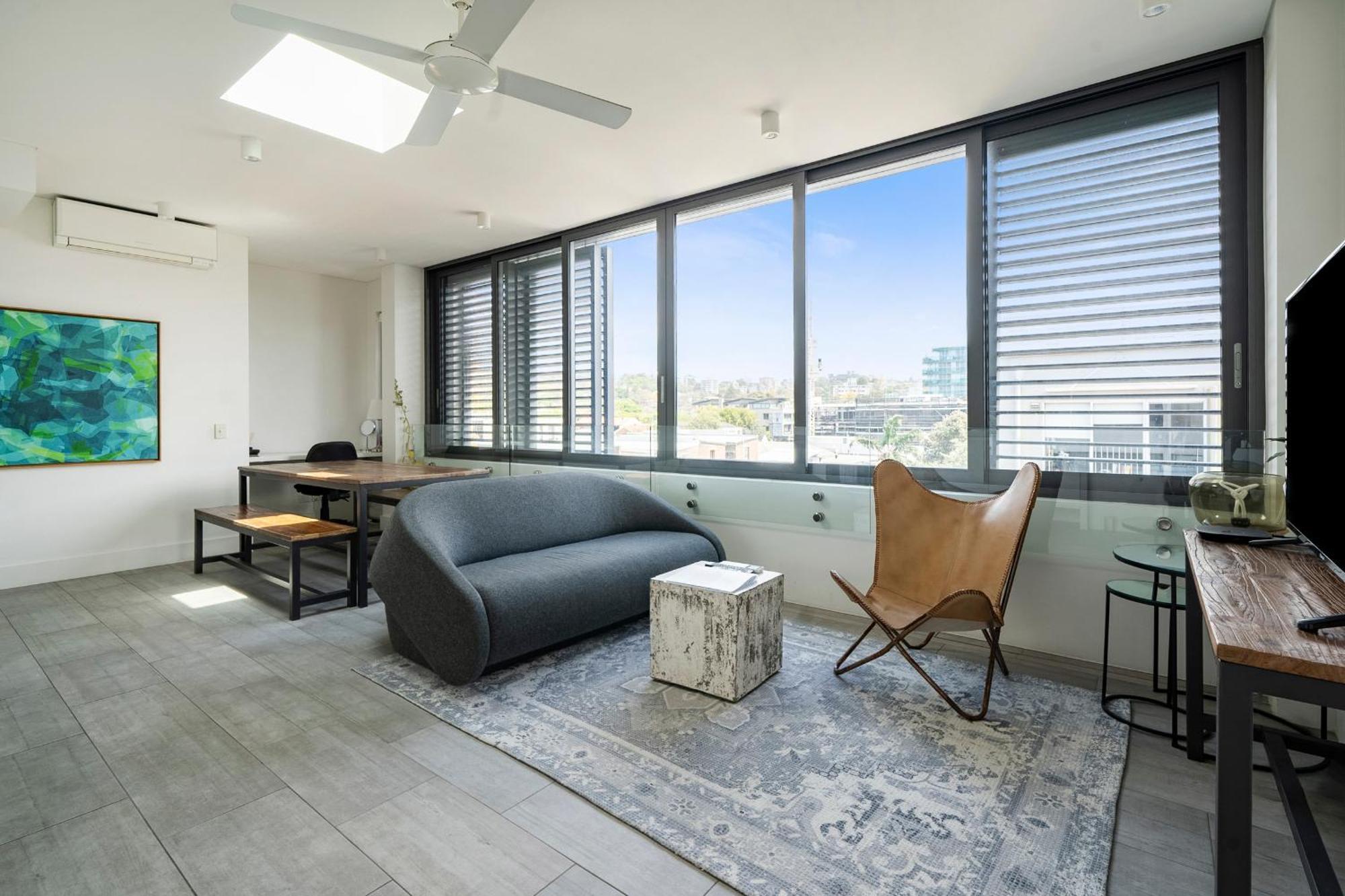 Radiant 2br Top-level Unit With Wi-fi Near Bondi