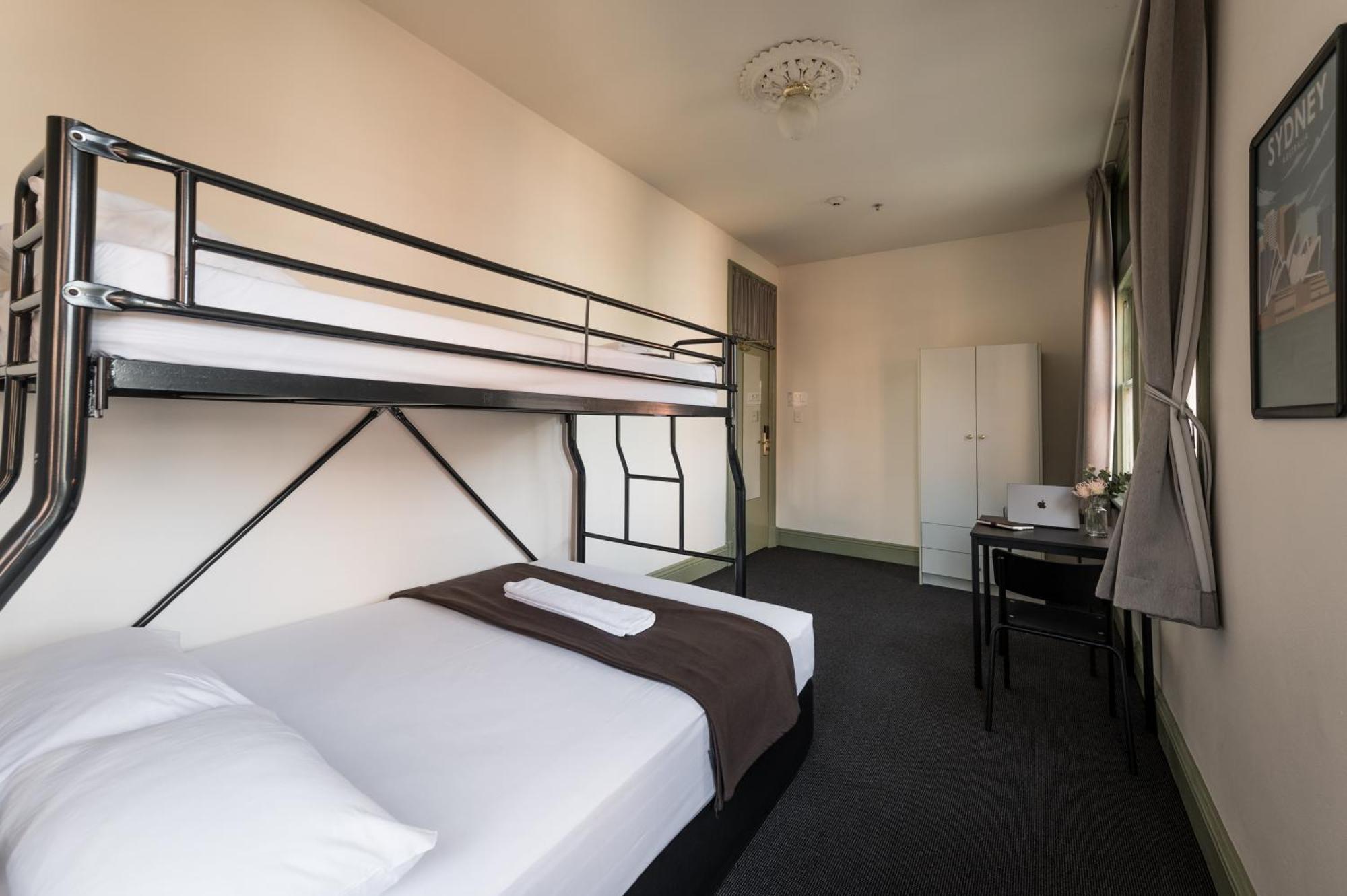 Sydney Central Inn *