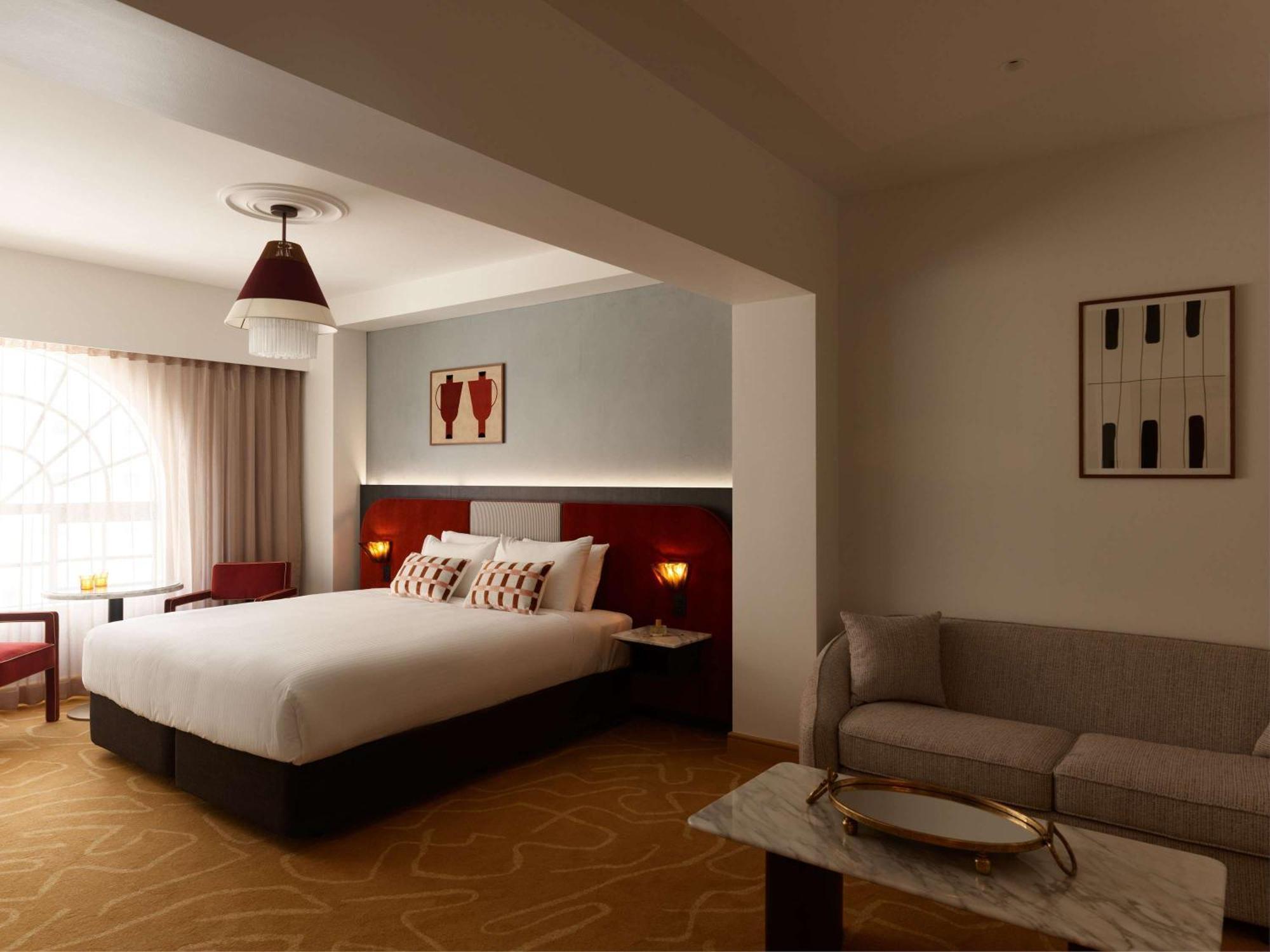 Hotel Morris Sydney, Handwritten Collection