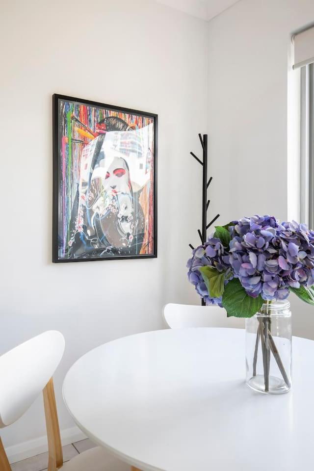 The Earl - Potts Point Paradise With Views Sydney