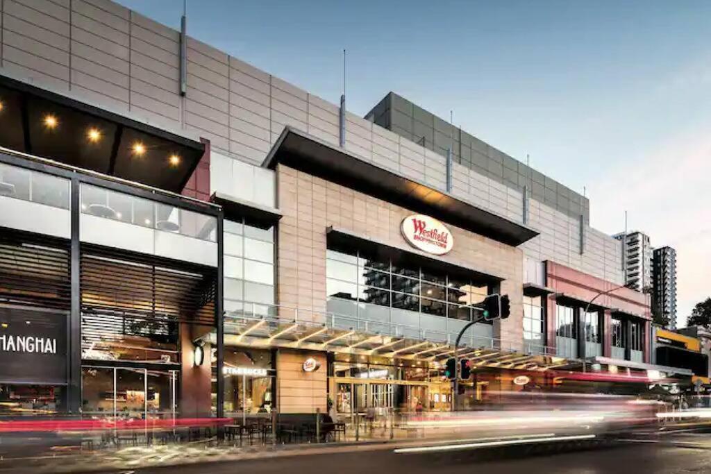 Sky View 2b1b@burwood Sydney