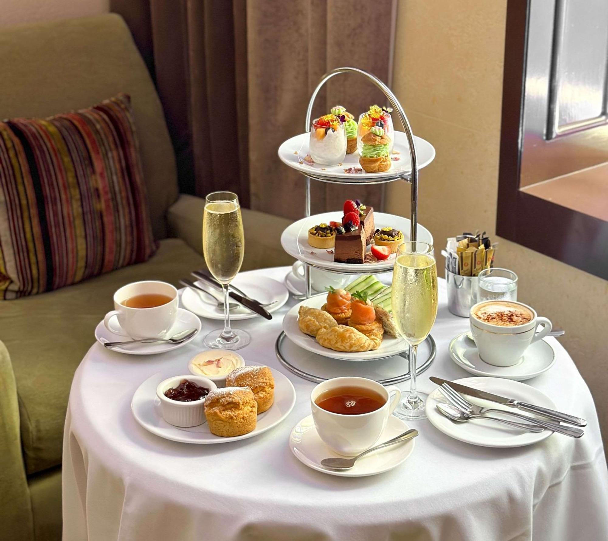 Hotel Radisson Blu Plaza 5*