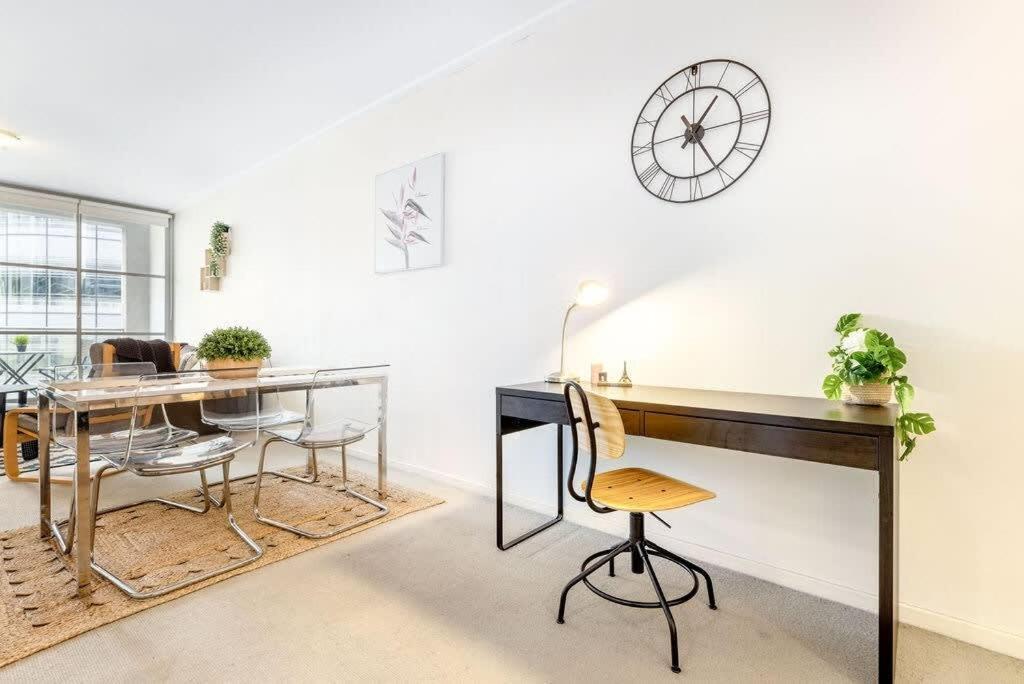 Apartment A Cozy Cbd Next To Darling Harbour Sydney