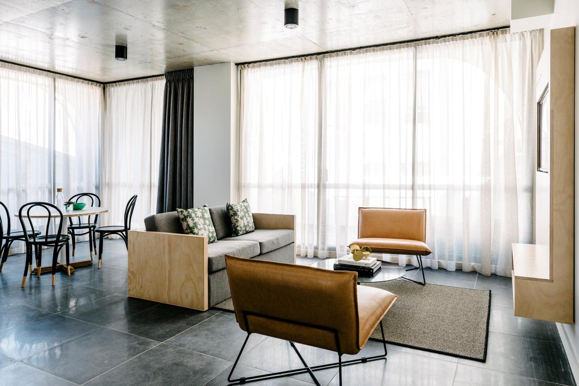 Veriu Broadway Aparthotel 4*