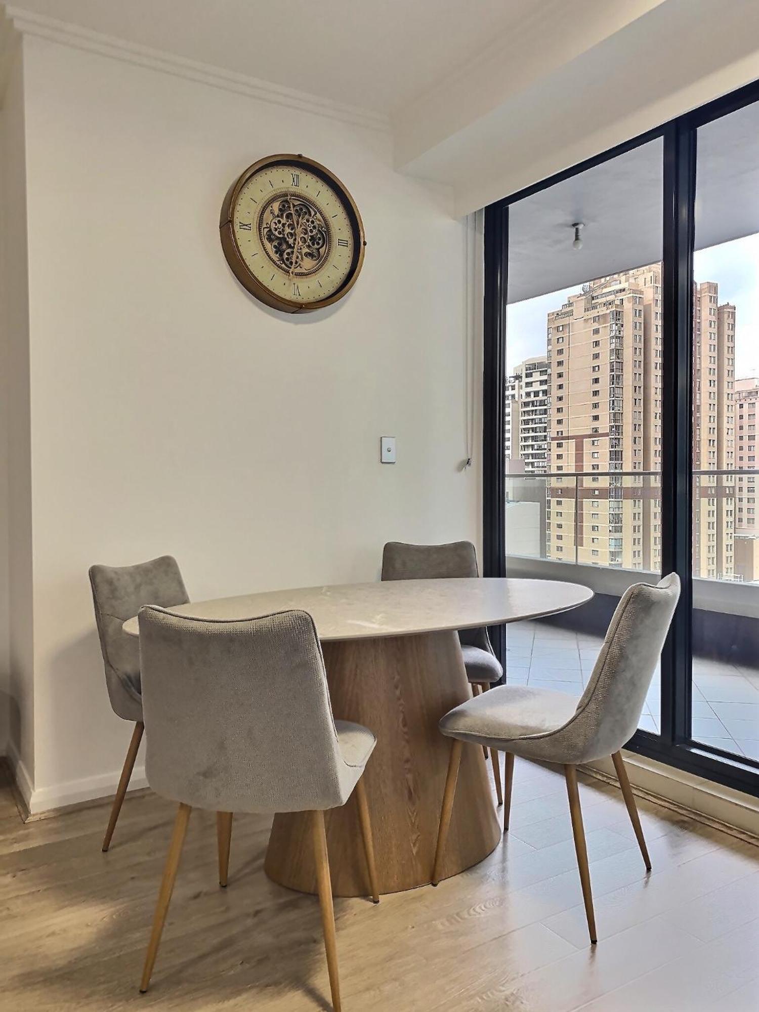 Apartment Iconic World Square *