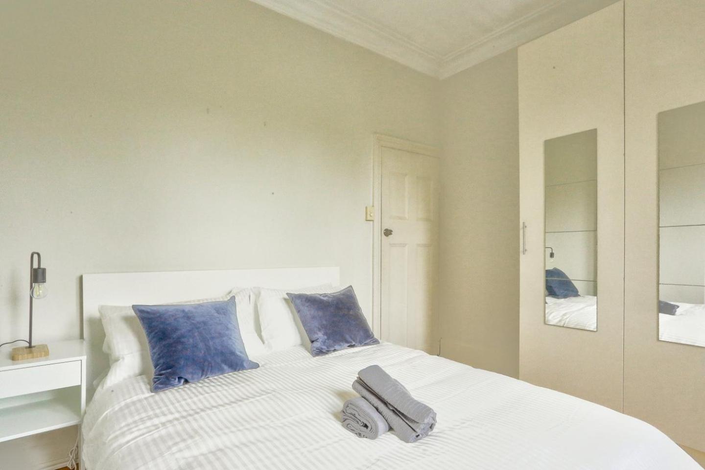Awesome 2 Bedroom House Surry Hills *