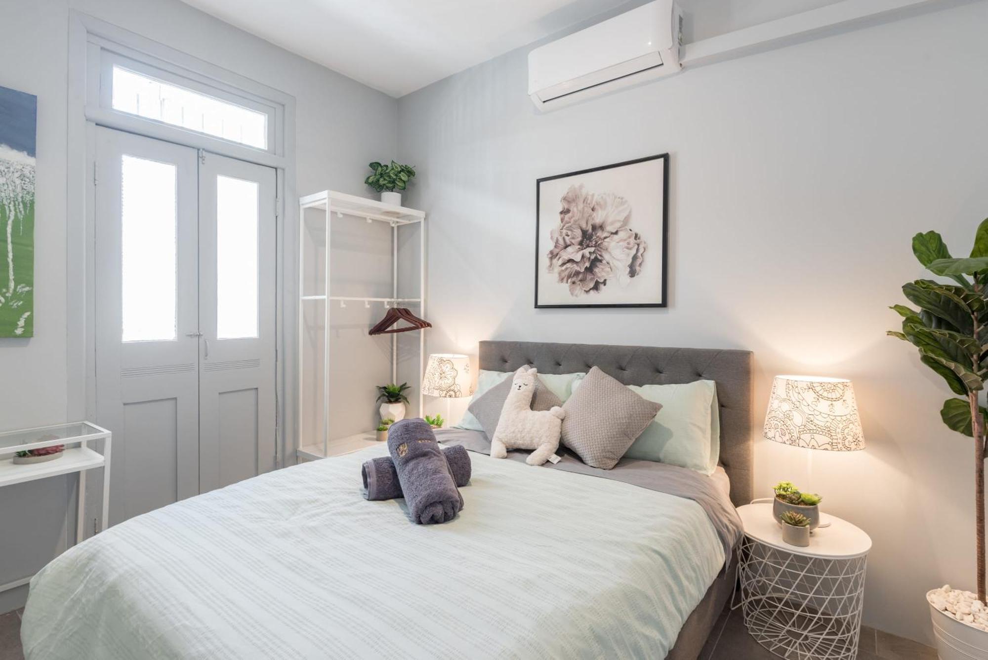 Homely Double - Ac - 1min Walk To - Close To Darling Harbour Chinatown Cbd - Shared Bathroom