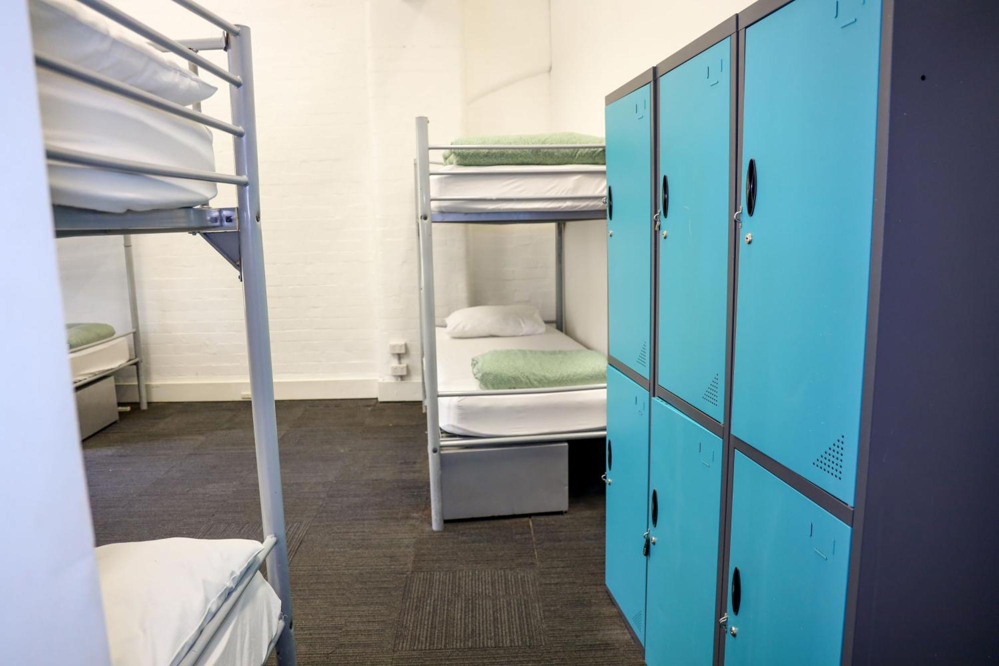 Hostel Nomads *