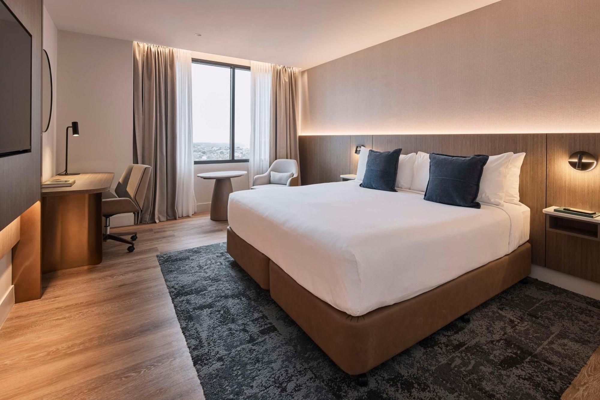 Rydges North