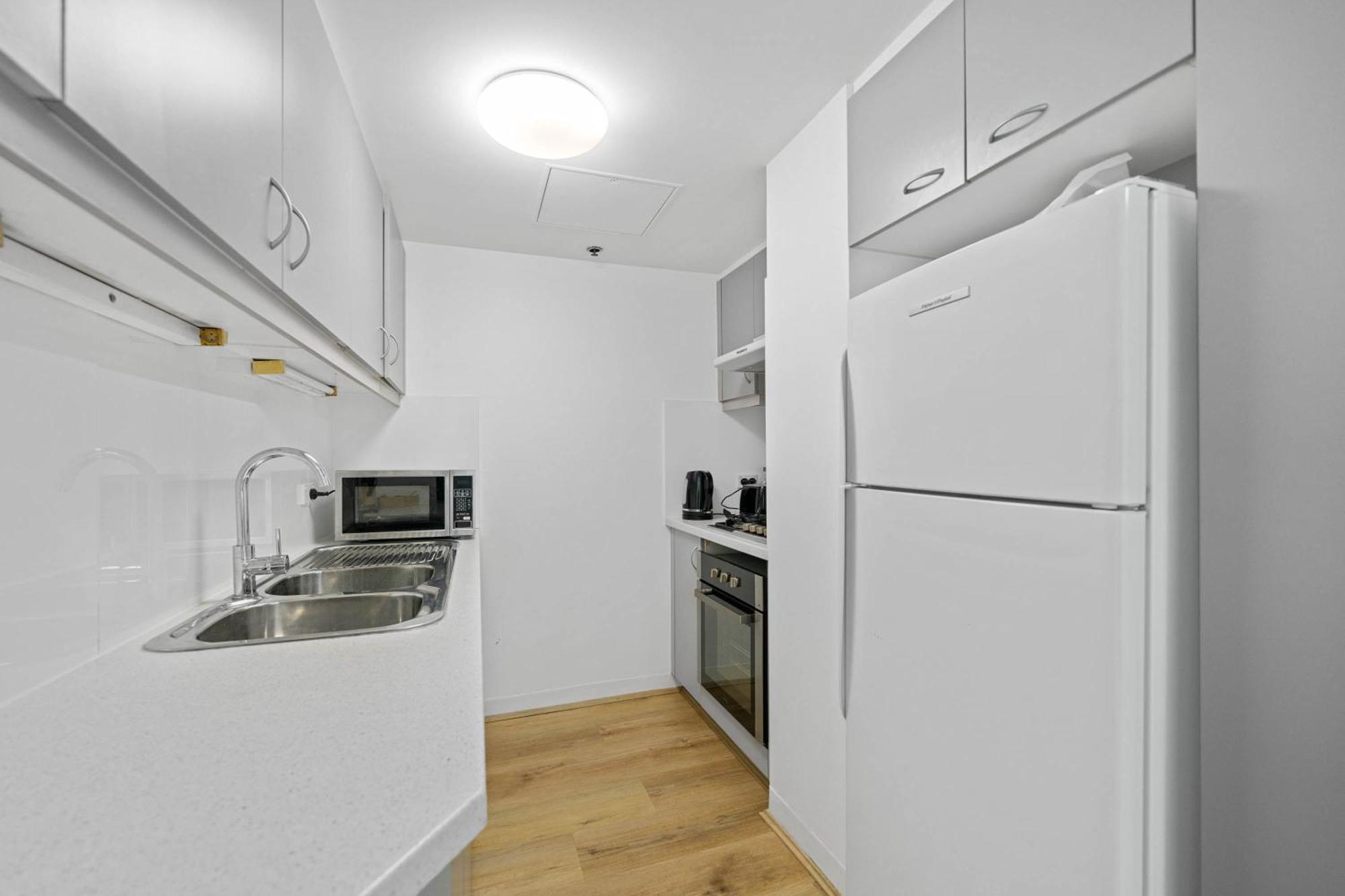Spacious 2br & Darlingharbour&chinatown-2 Mins Walk Sydney