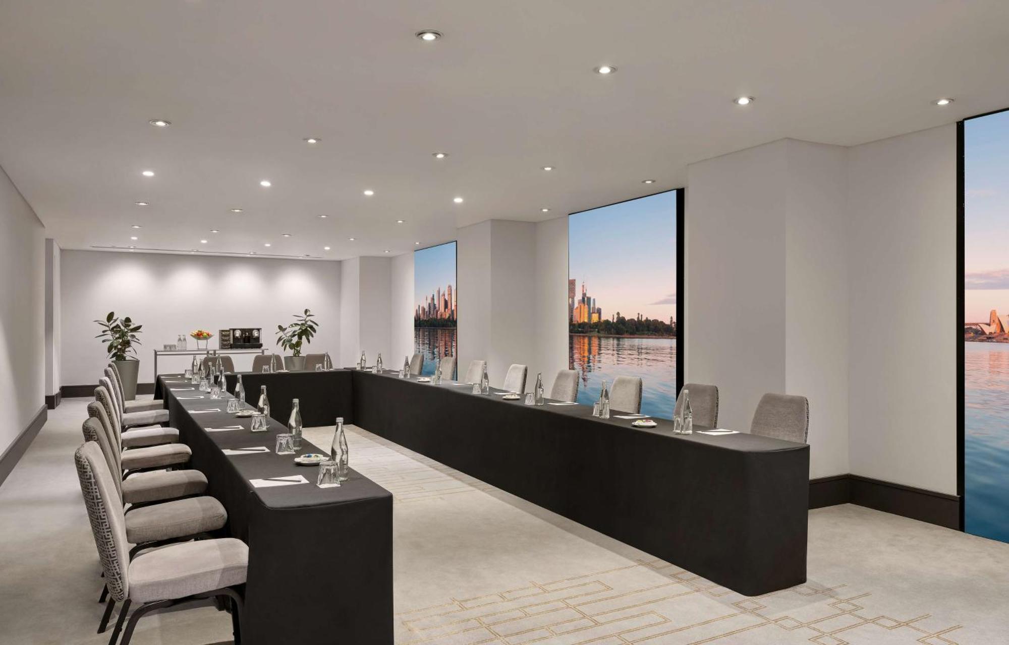 Radisson Blu Plaza Hotel 5*