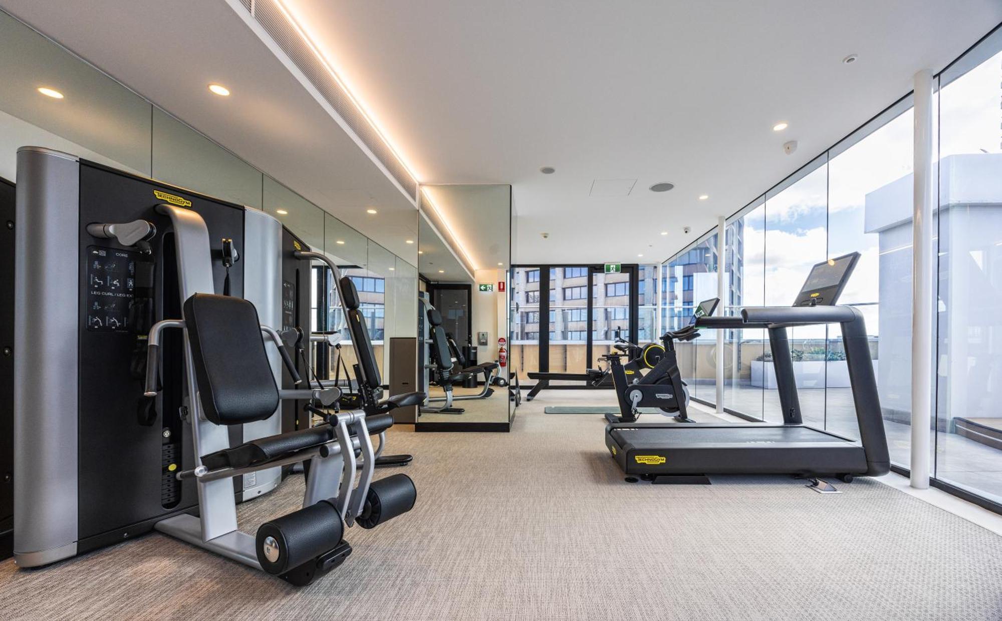 Centre 1 Bedroom With Balcony Aparthotel Sydney