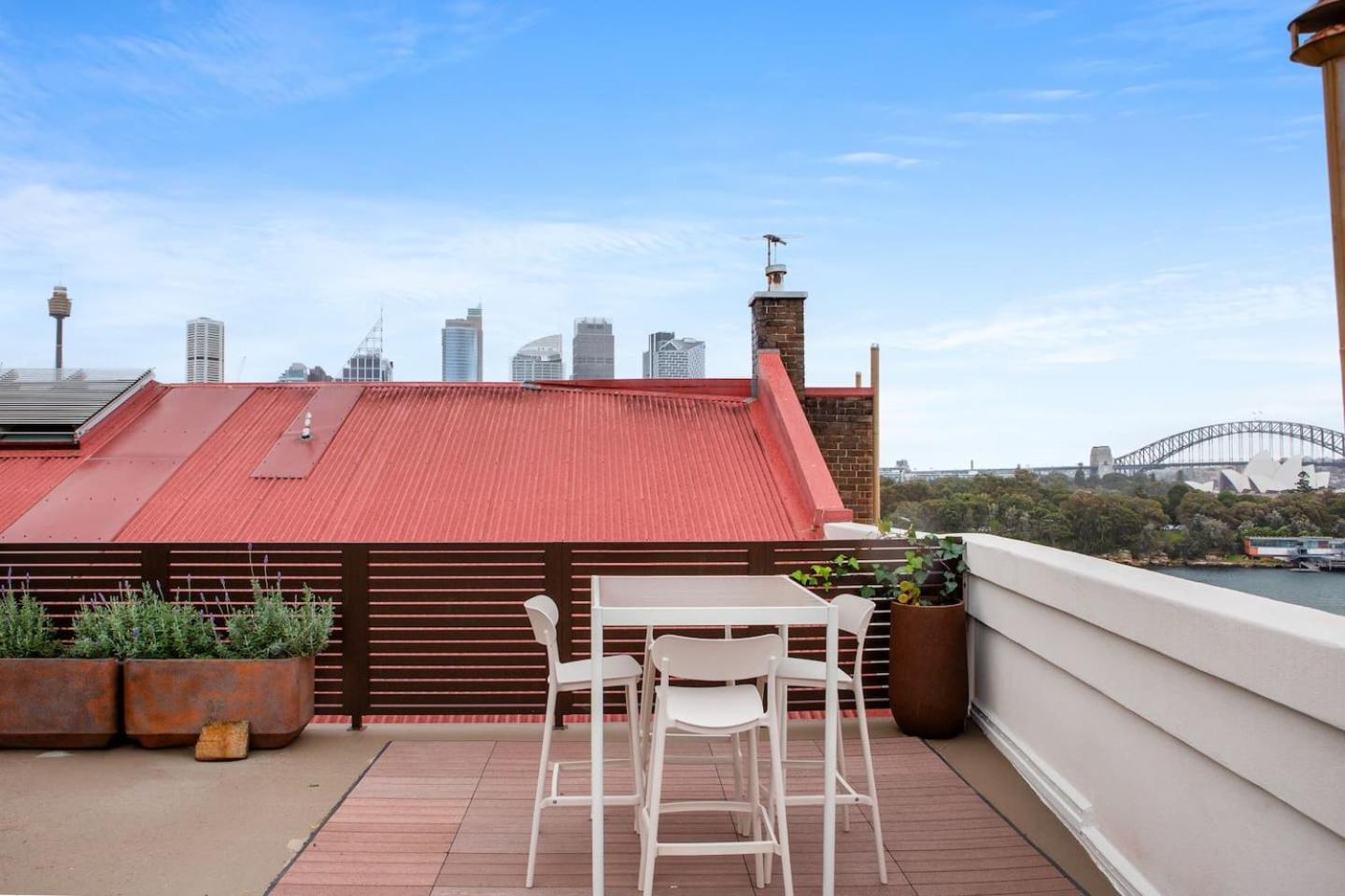 Oak Lane Embrace - Spectacular Harbour Views