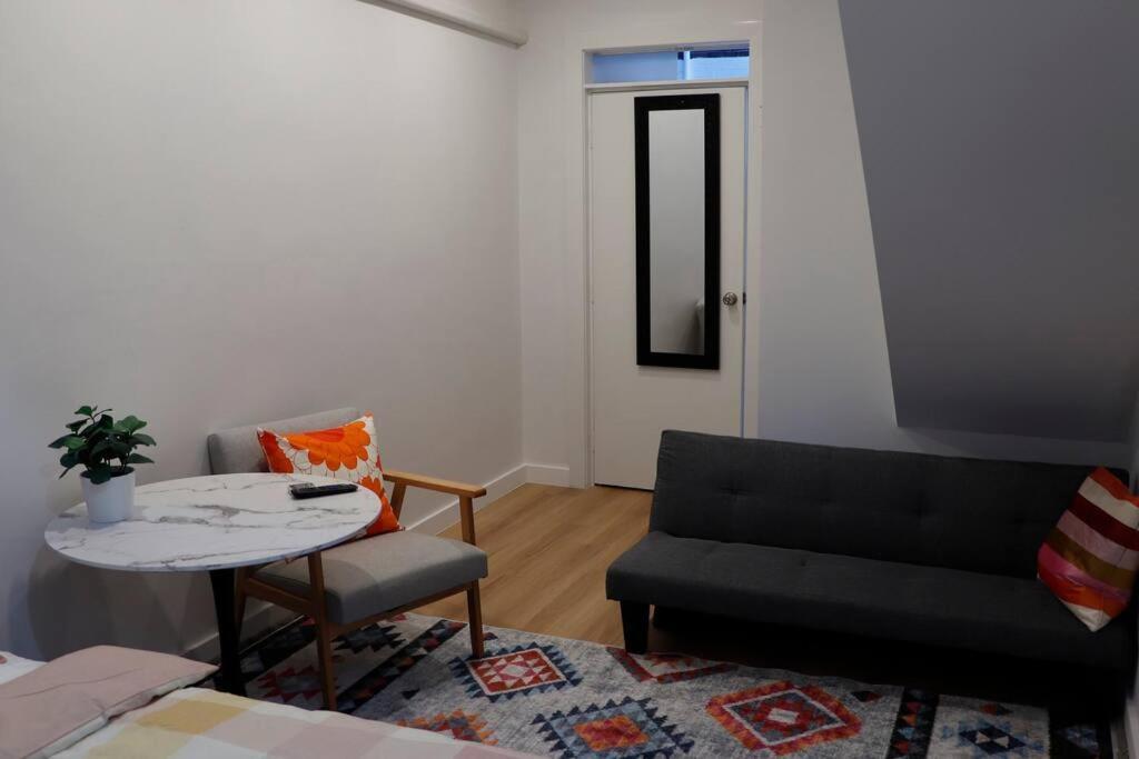 Convenient - Surry Hills