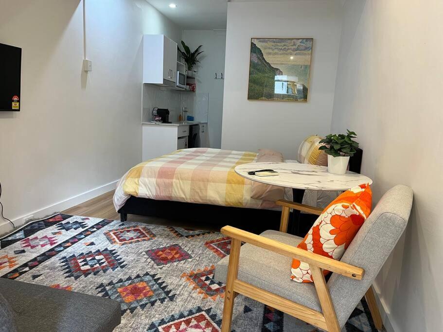 Convenient - Surry Hills