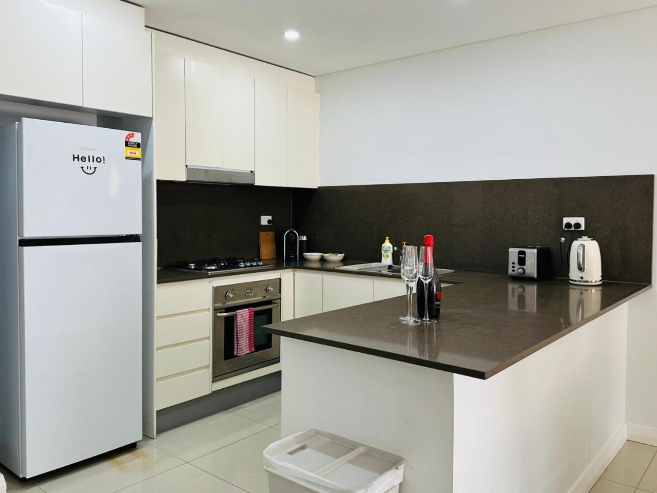 Jc - Free Ac,wifi And Parking,close Shopping And Train Apartment Sydney