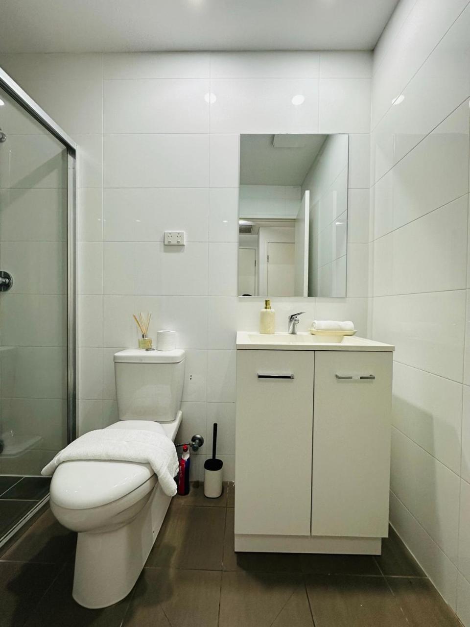Apartment Jc - Free Ac,wifi And Parking,close Shopping And Train Sydney