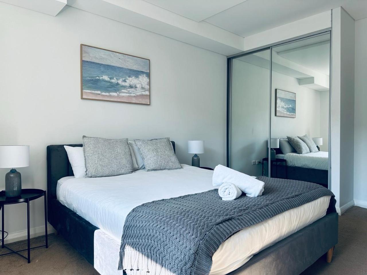 Jc - Free Ac,wifi And Parking,close Shopping And Train Apartment