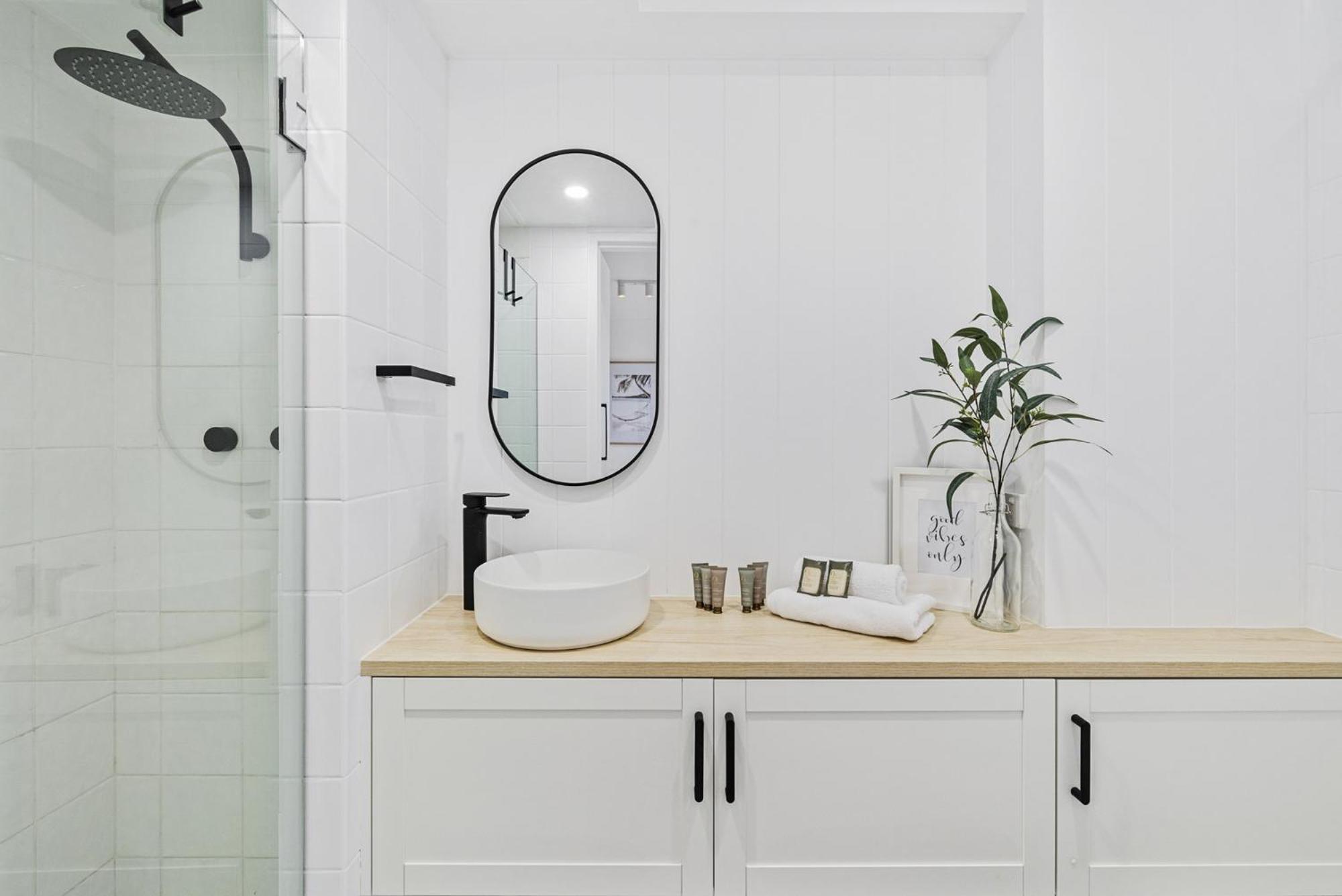 Apartment Immaculate 1-bed Chic Bondi Abode With Pool & A/c