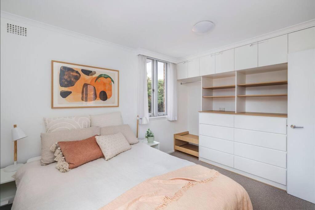 Balmoral Front 2 Bedroom Waterview Mosman Apartment Sydney