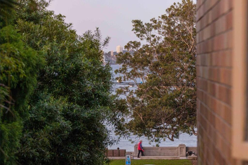 Balmoral Front 2 Bedroom Waterview Mosman Apartment *