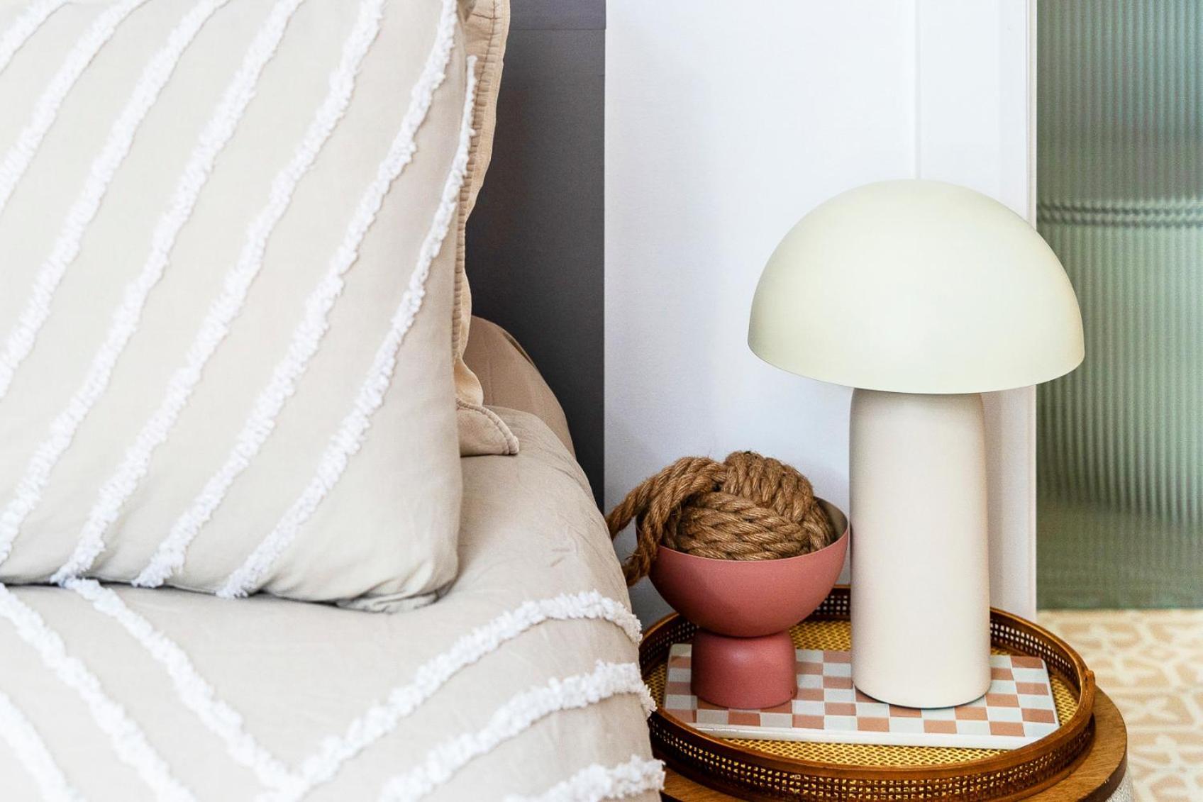 1 And 2 Bed - 500m To - Belle's At Bondi Hotel *