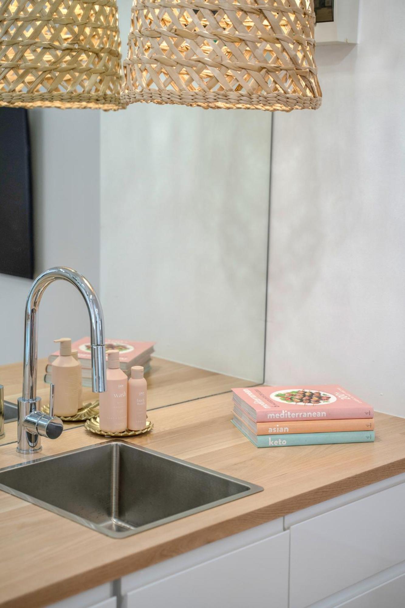 1 And 2 Bed - 500m To - Belle's At Bondi Sydney