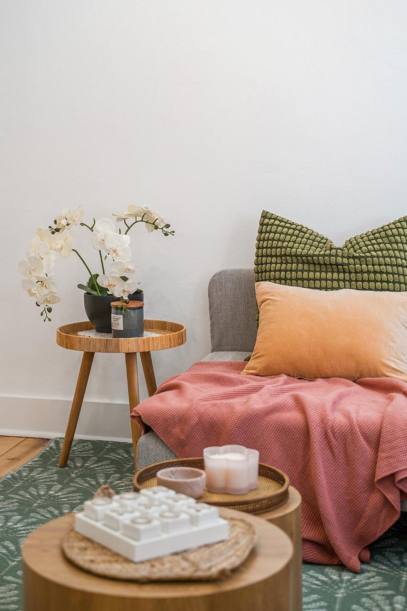 1 And 2 Bed - 500m To - Belle's At Bondi