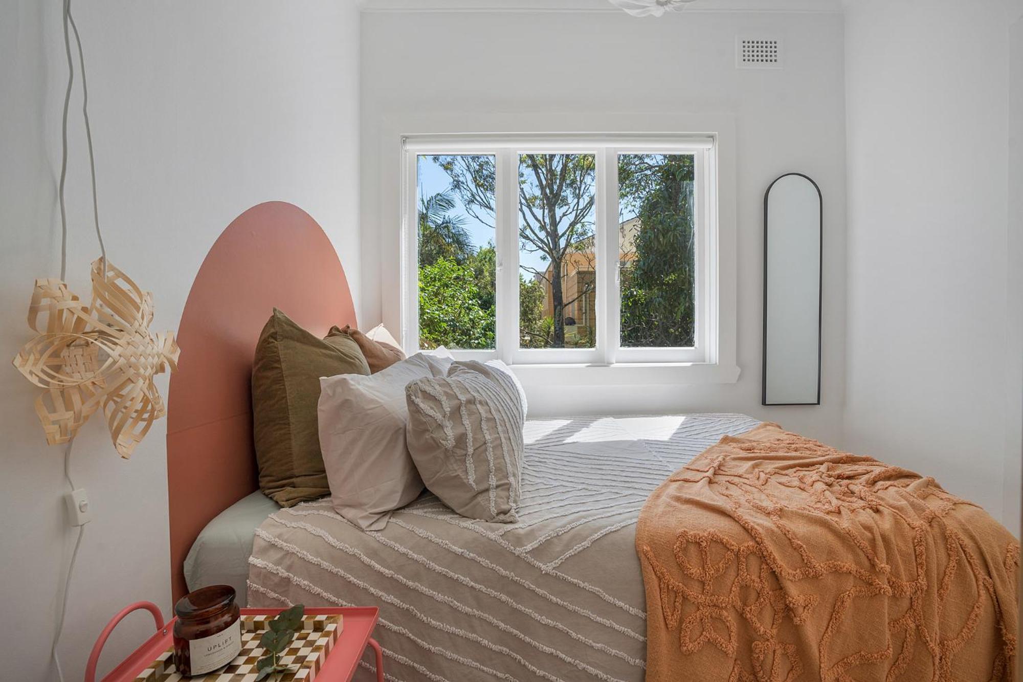 1 And 2 Bed - 500m To - Belle's At Bondi Sydney